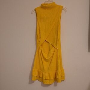 Chic Yellow Sleeveless Mini Dress